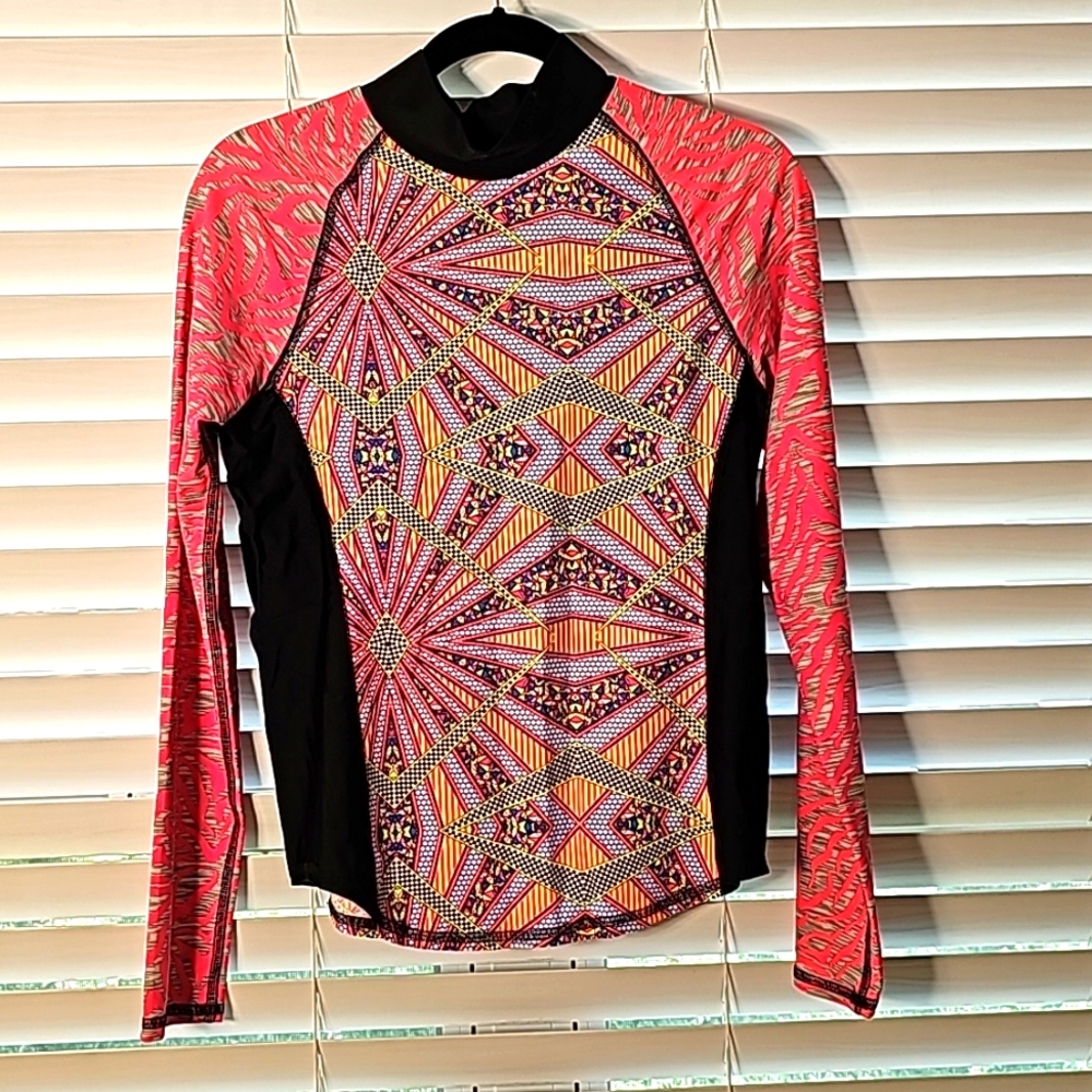 Girls4sport Long Sleeve Rash Guard (Girls) Size XL Multi Colored